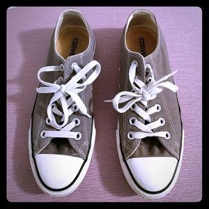 Grey Converse Low-top Sneakers